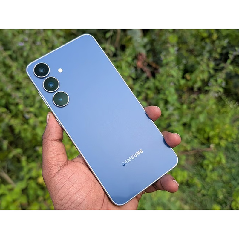 گوشی موبایل سامسونگ مدل S25 FE دو سیم کارت ظرفیت 256 گیگابایت و رم 8 گیگابایت - ویتنام - به همراه شارژر 45 وات سامسونگ
