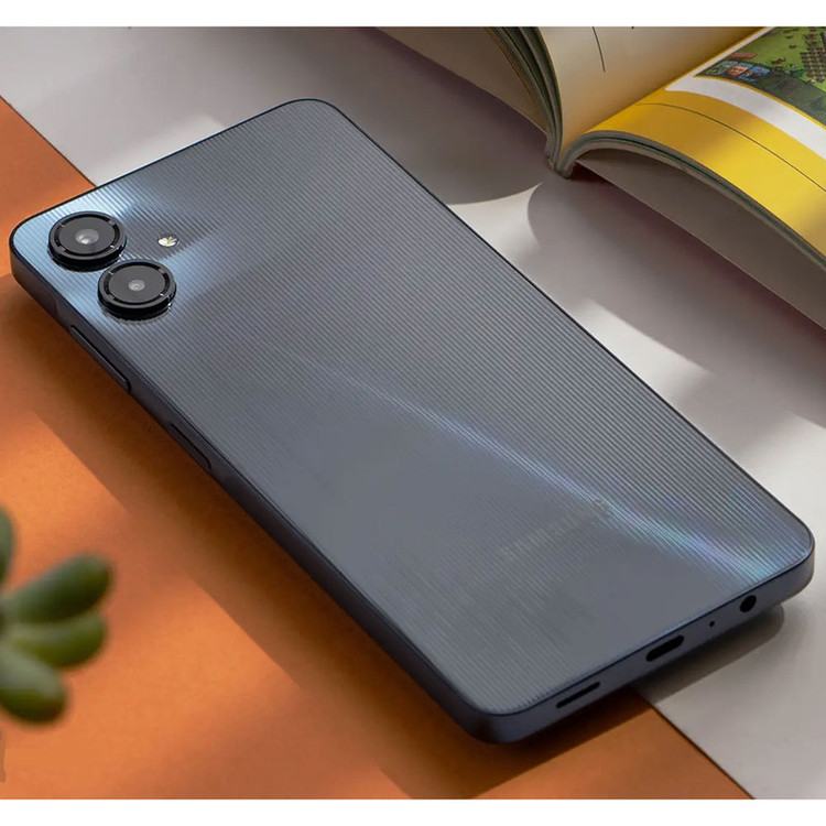 گوشی موبایل سامسونگ مدل Galaxy A06 5G دو سیم کارت 64 گیگابایت و رم 4 گیگابایت به همراه شارژر 25 وات سامسونگ