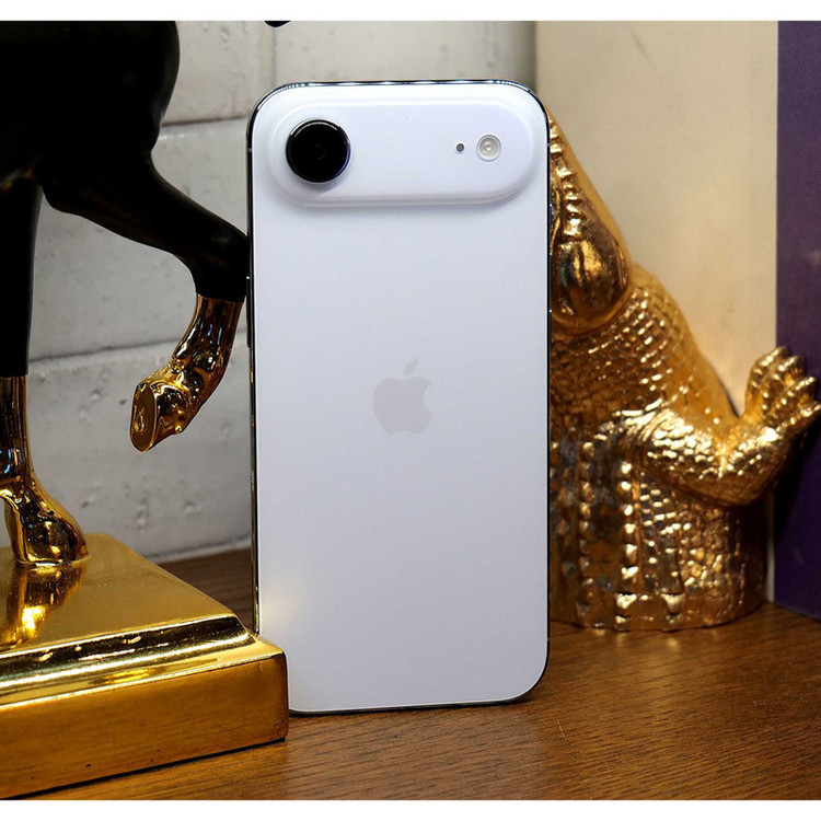 گوشی موبایل اپل مدل iPhone Air ZAA eSim ظرفیت 256 گیگابایت و رم 12 گیگابایت - نات اکتیو - به همراه شارژر 20 وات اپل