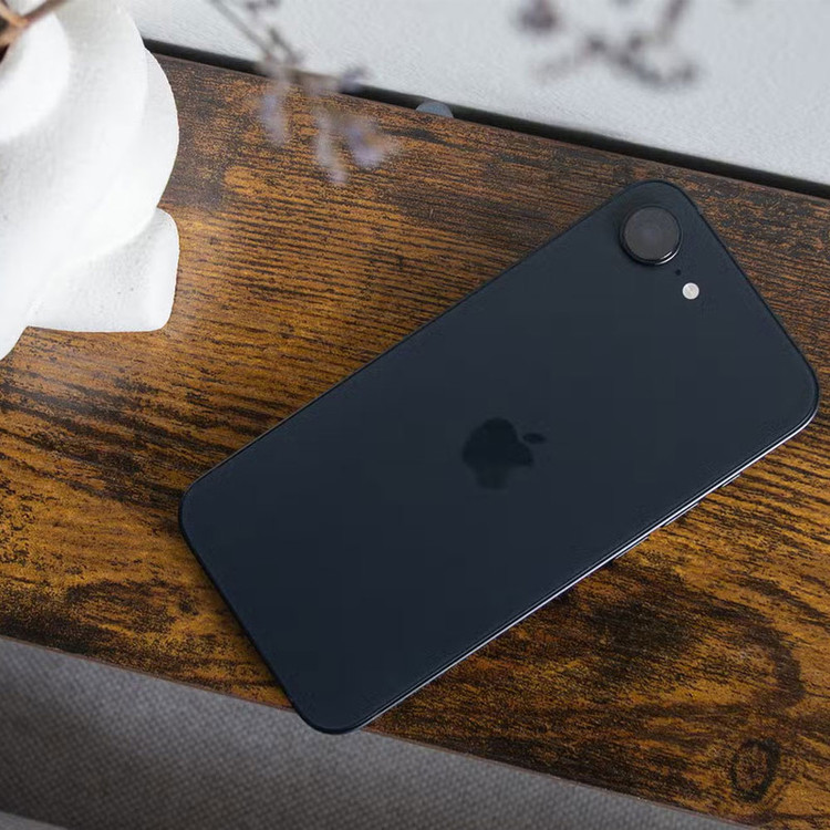 گوشی موبایل اپل مدل iPhone 16e دو سیم کارت ظرفیت 256 گیگابایت و رم 8 گیگابایت