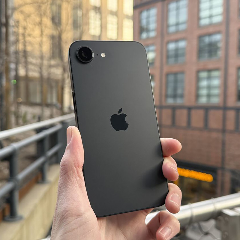 گوشی موبایل اپل مدل iPhone 16e دو سیم کارت ظرفیت 256 گیگابایت و رم 8 گیگابایت