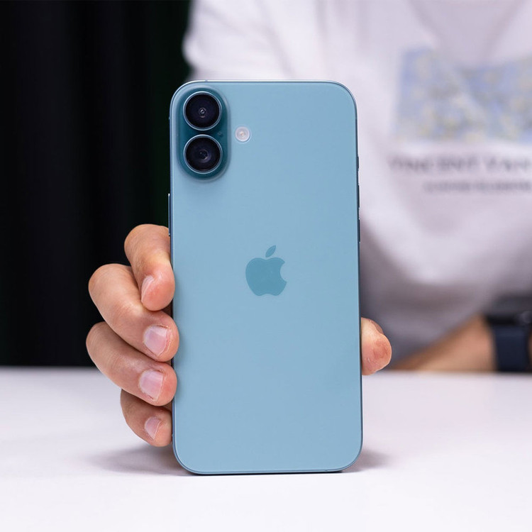 گوشی موبایل اپل مدل iPhone 16 Plus CH دو سیم کارت ظرفیت 512 گیگابایت و رم 8 گیگابایت - به همراه شارژر