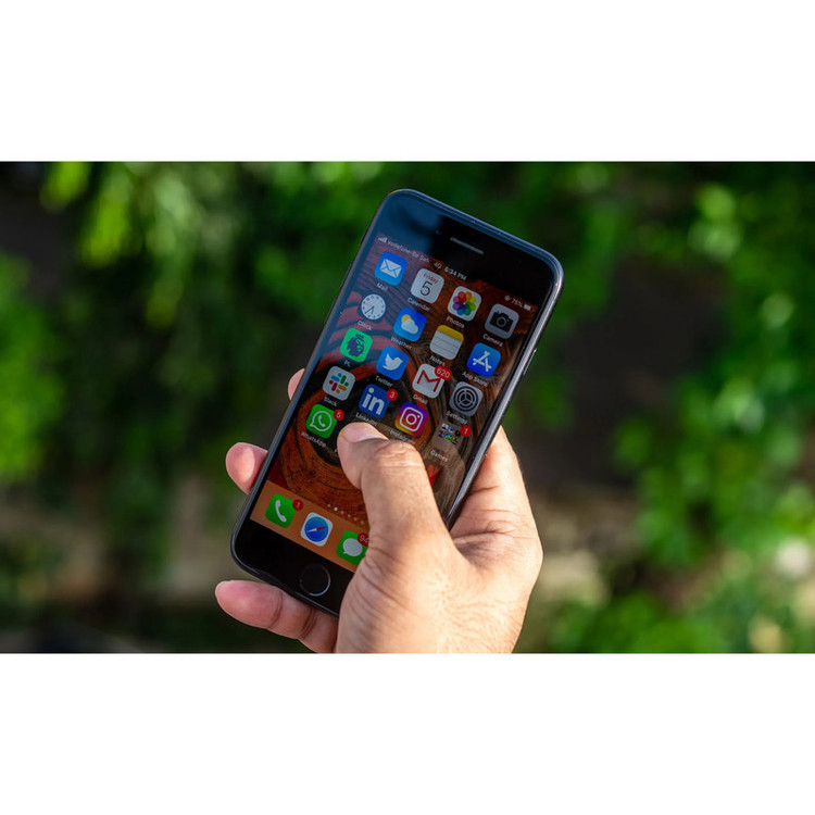 گوشی موبایل اپل مدل iPhone SE 2020 A2296 ظرفیت 128 گیگابایت و 3 گیگابایت رم